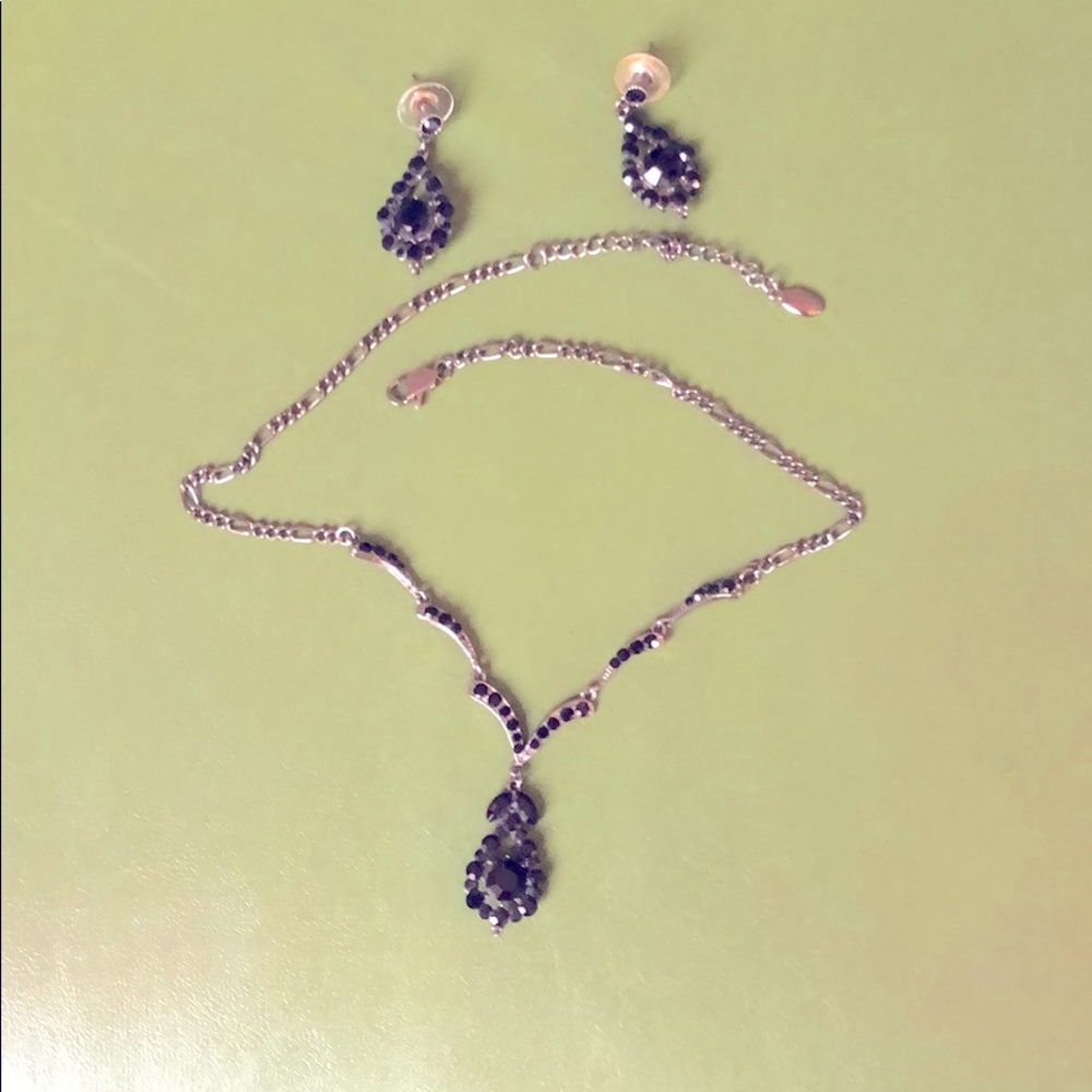 Earring and necklace black rhinestone set